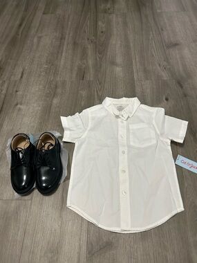 Cat & Jack White Short Sleeve Button-Down Shirt and shoes